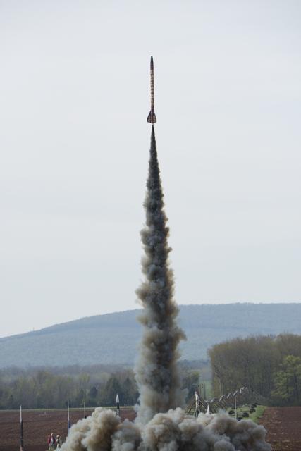 NASA image: 2018 Student Launch Initiative at Bragg Farms.