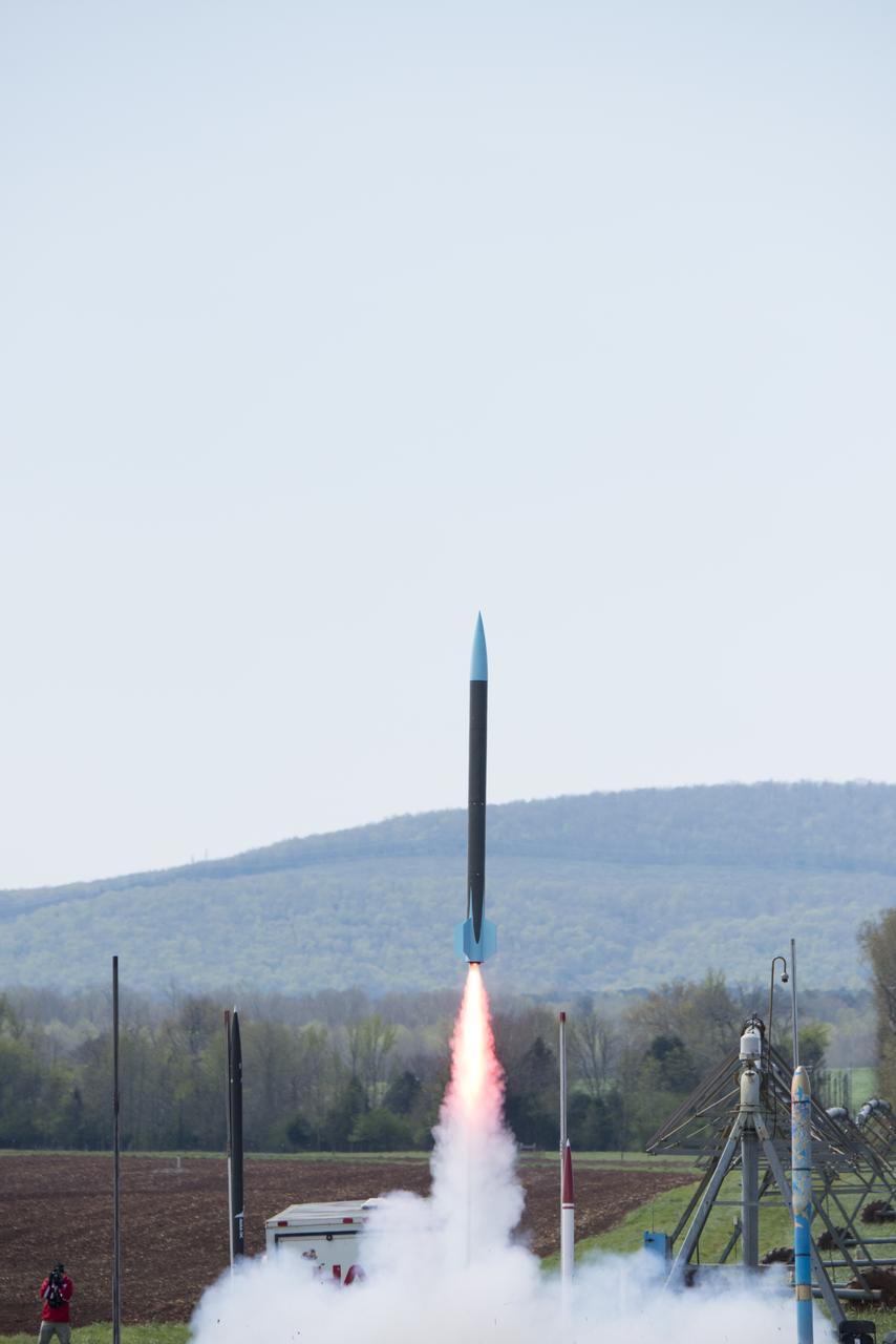  After eight months of designing, building and testing, the middle school, high school and college and university teams launched their rockets as part of NASA Student Launch on Sunday, April 8. The rockets and their payloads are designed to fly to 1-mile in altitude before deploying recovery systems that brings them safely to the ground. 
