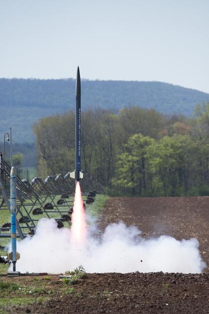 NASA image: 2018 Student Launch Initiative at Bragg Farms.