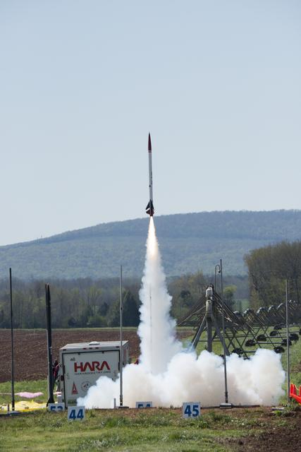 NASA image: 2018 Student Launch Initiative at Bragg Farms.