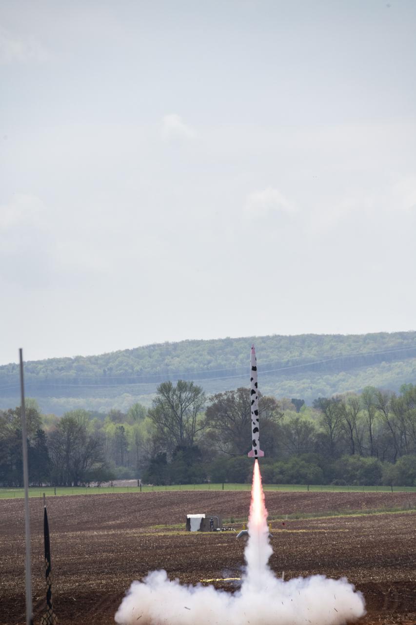 High School and College students from around the U.S. came together at Bragg Farms in Toney, Alabama for the 2019 Student Launch Initiative. The students launched their rockets to their own predetermined altitude with various payloads including remote rovers and unmanned aerial vehicles. 