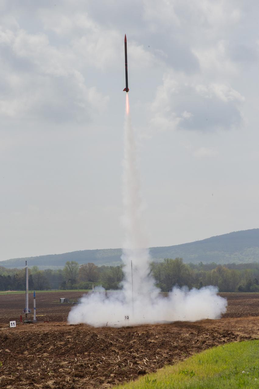 High School and College students from around the U.S. came together at Bragg Farms in Toney, Alabama for the 2019 Student Launch Initiative. The students launched their rockets to their own predetermined altitude with various payloads including remote rovers and unmanned aerial vehicles. 