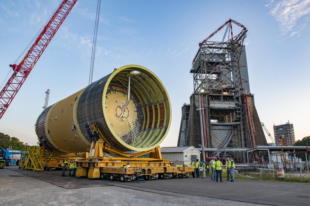 The Liquid Oxygen Test Article was lifted onto the Kmag. Various electronic components will be installed then the article will be moved into test stand 4697.