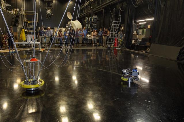 NASA image: STEERABLE AIR BEARING TETHER DEPLOYMENT