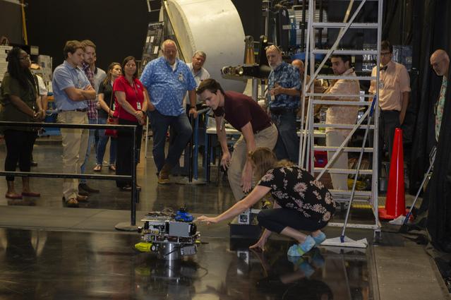 NASA image: STEERABLE AIR BEARING TETHER DEPLOYMENT
