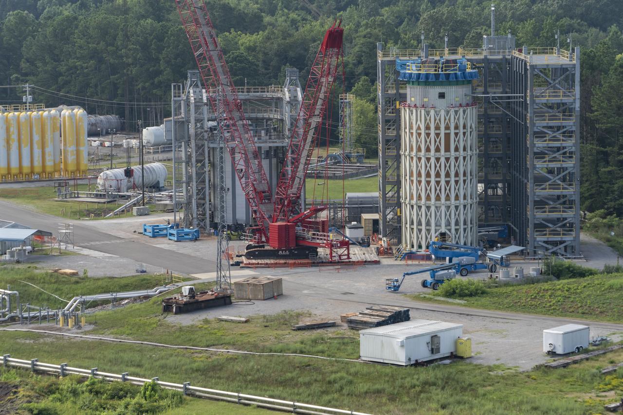 Aerial photograph of MSFC test stand 4697 with the Liquid Oxygen (LOX) test article in the stand