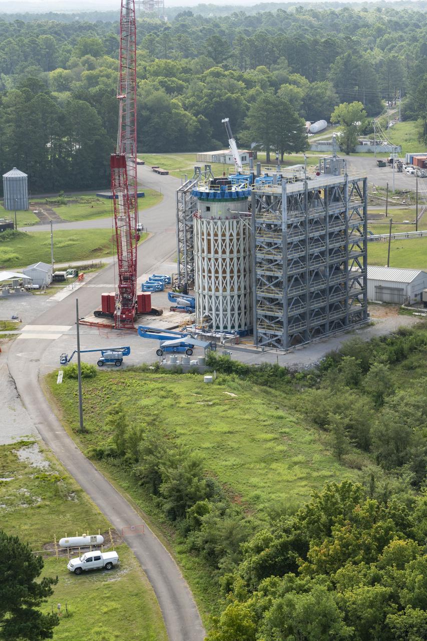 Aerial photograph of MSFC test stand 4697 with the Liquid Oxygen (LOX) test article in the stand