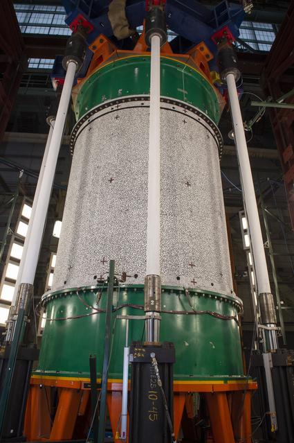 NASA image: SHELL BUCKLING KNOCKDOWN FACTOR (SBKF) PROJECT - COMPOSITE TEST ARTICLE, (CTA) 8.3 – 12/17/19