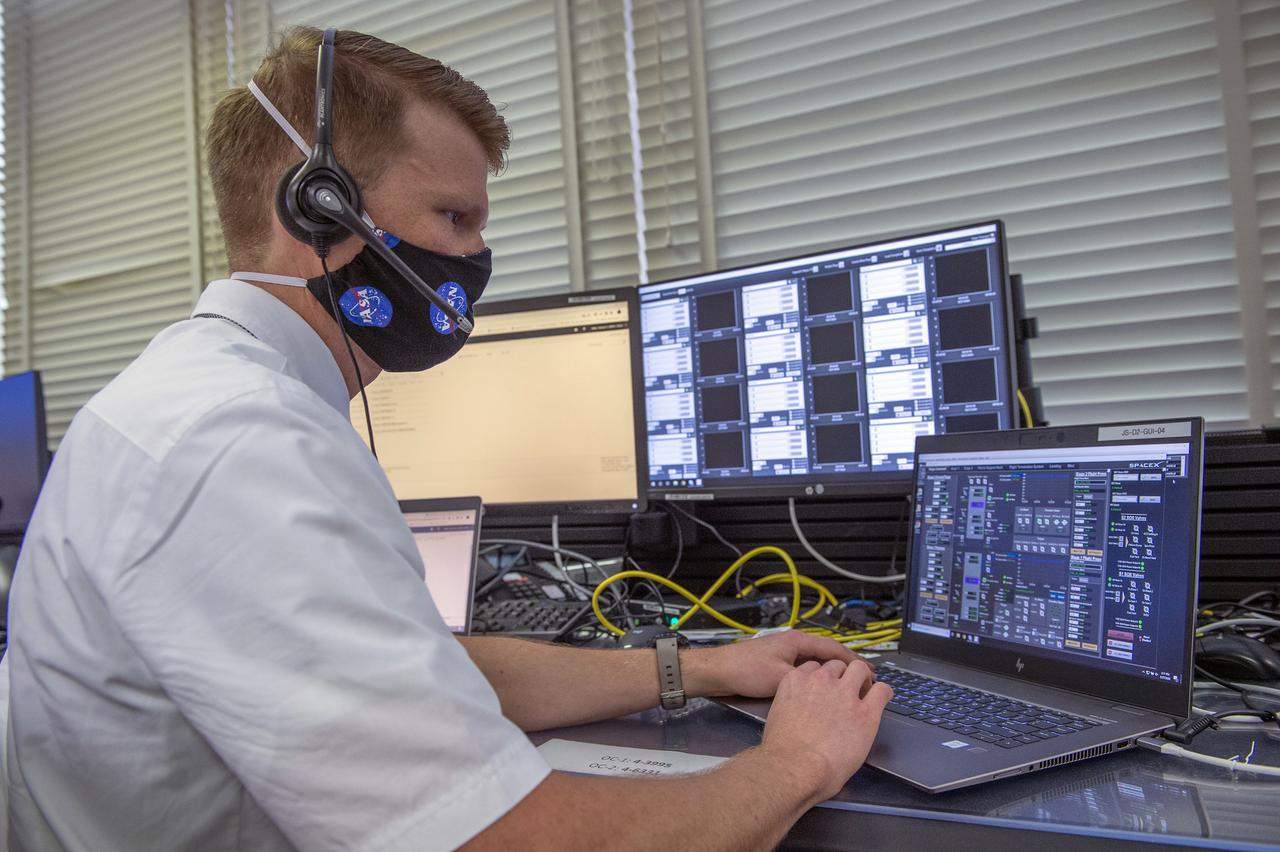 Patrick Mills and teams at NASA’s Marshall Space Flight Center help monitor launch conditions for the Demo-2 mission from the Huntsville Operations Support Center, HOSC.