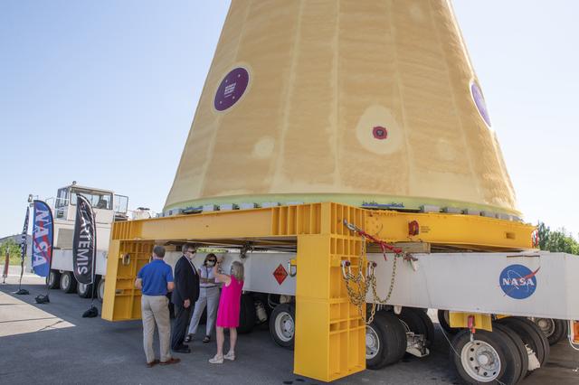 NASA image: MSFC Director Jody Singer Reads Governor’s Proclamation Declaring July 17 as “Artemis Day: