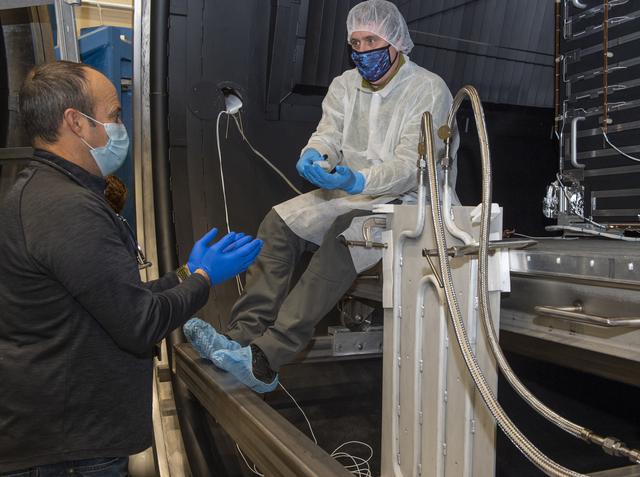 NASA image: NEA (Near Earth Asteroid) Scout Hot Box â€“ Repress Chamber V-15