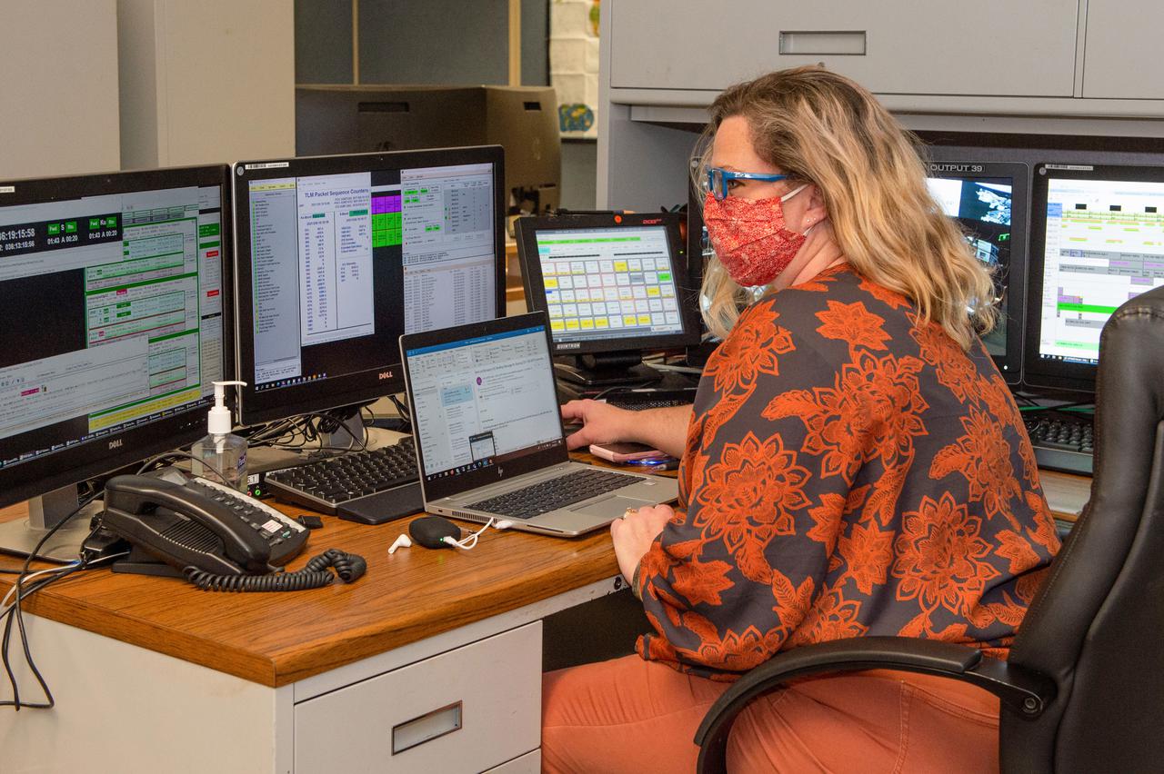A look inside the International Space Station Payload Operations Integration Center at NASA’s Marshall Space Flight Center in Huntsville, AL.  The POIC team supports science operations on the International Space Station 24 hours a day, 7 days a week. For more than 20 years the POIC team has worked with scientists from around the world to enable the space station crew to conduct experiments that improve life on Earth and enable future exploration.