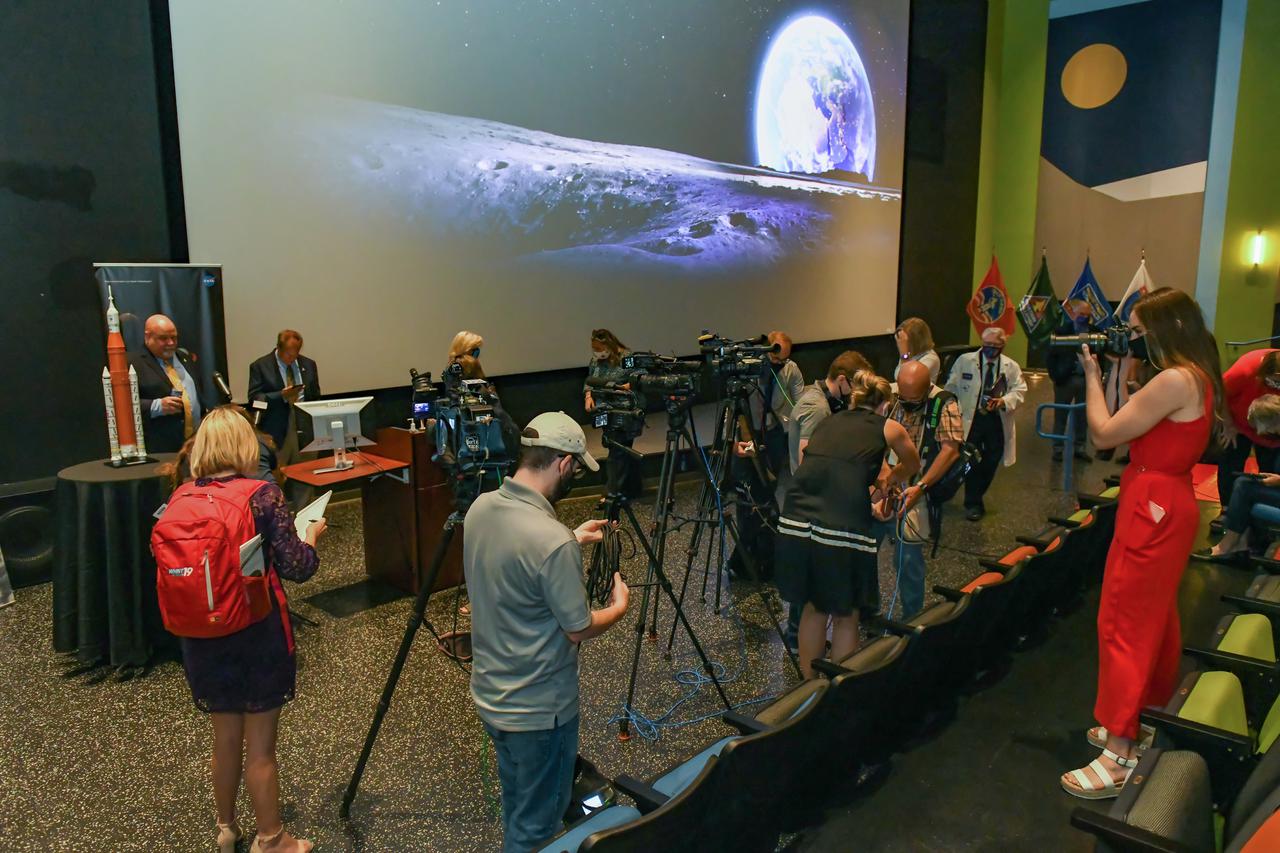 Media members gather for Q&A session at Chamber Media Briefing at USSRC 