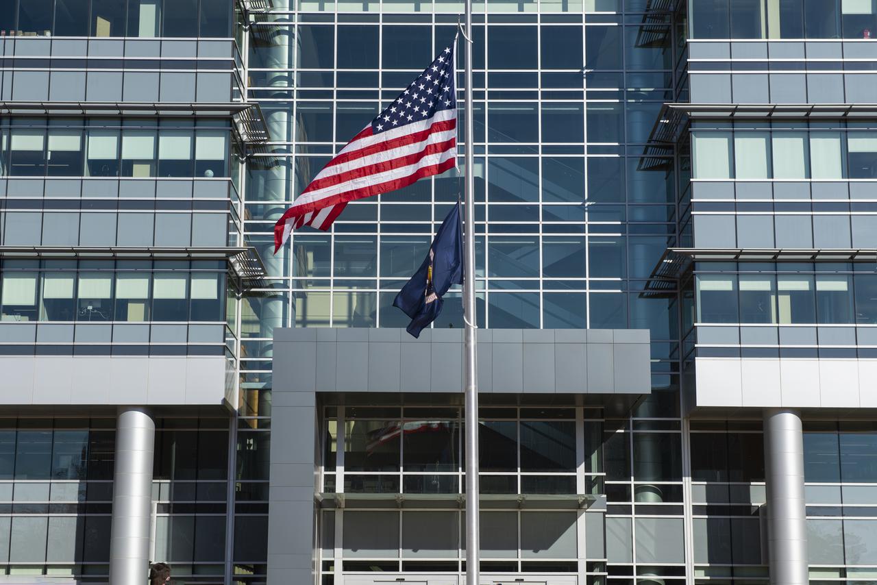 On Jan. 26, 2022, the U.S. and NASA flags were raised at Building 4221 to mark the transfer of headquarters to that building at Marshall Space Flight Center in Huntsville, Alabama. The doors to Building 4221, a new, environmentally friendly building, opened on Earth Day, April 22, 2019. Building 4200 served as Marshall’s original headquarters  since 1963. Marshall center operations lowered flags at that building on Jan. 21, 2022.