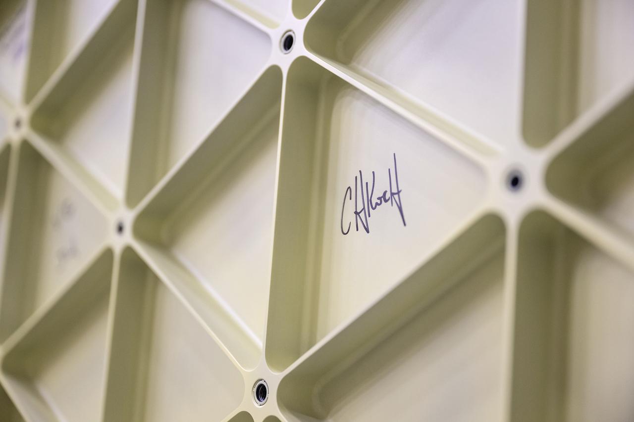 These photos show highlights from Artemis II NASA astronauts Victor Glover, Reid Wiseman, and Christina Koch of NASA and CSA (Canadian Space Agency) astronaut Jeremy Hansen visit to NASA’s Marshall Space Flight Center in Huntsville, Alabama, Nov. 27. The crew met and spoke to employees and viewed facilities for SLS (Space Launch System) rocket. All four astronauts signed the Orion stage adapter (OSA), a small ring structure that connects SLS to NASA’s Orion spacecraft, that will be used for Artemis II. Koch and Wiseman also visited the Systems Integration Lab, where SLS flight software testing is conducted. The four astronauts will launch atop SLS inside Orion to venture around the Moon on Artemis II, the first crewed flight for Artemis.