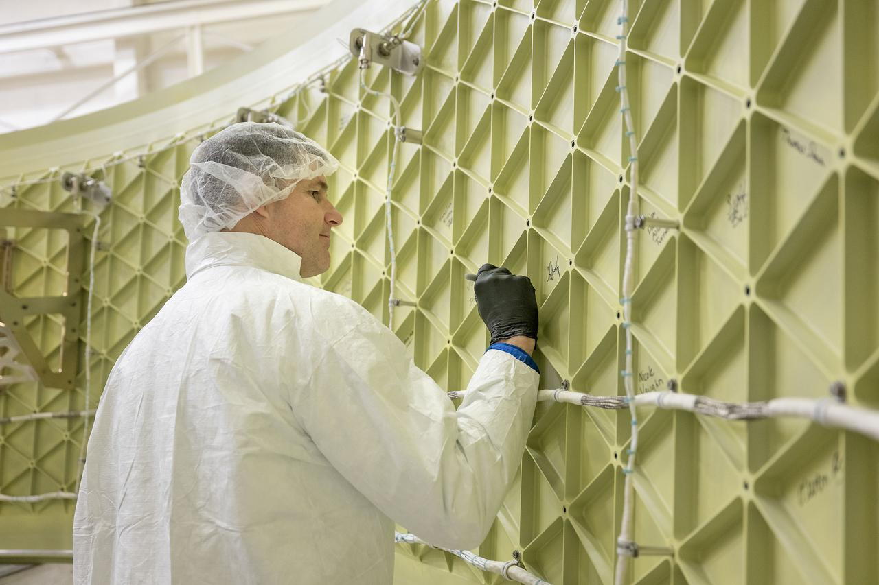 These photos show highlights from Artemis II NASA astronauts Victor Glover, Reid Wiseman, and Christina Koch of NASA and CSA (Canadian Space Agency) astronaut Jeremy Hansen visit to NASA’s Marshall Space Flight Center in Huntsville, Alabama, Nov. 27. The crew met and spoke to employees and viewed facilities for SLS (Space Launch System) rocket. All four astronauts signed the Orion stage adapter (OSA), a small ring structure that connects SLS to NASA’s Orion spacecraft, that will be used for Artemis II. Koch and Wiseman also visited the Systems Integration Lab, where SLS flight software testing is conducted. The four astronauts will launch atop SLS inside Orion to venture around the Moon on Artemis II, the first crewed flight for Artemis.