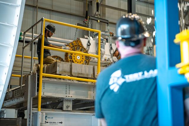 Lunar Challenge Winner Tests Technology in NASA Thermal Vacuum Chamber