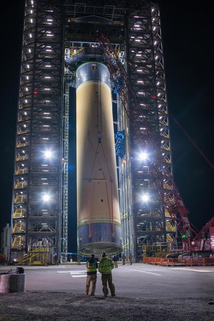 NASA image: Space Launch System Liquid Hydrogen Tank Test Article Positioned in Test Stand at NASA’s Marshall Space Flight Center