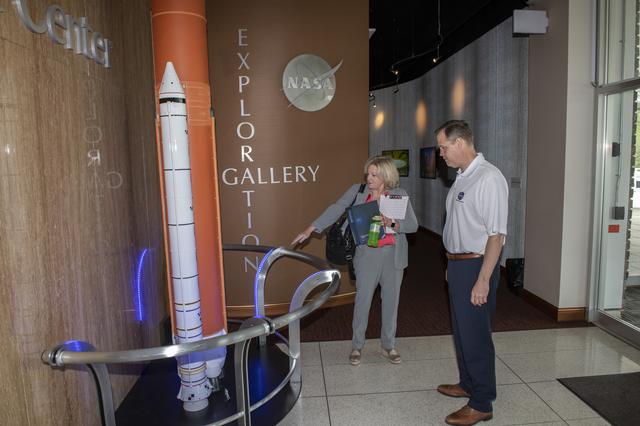 NASA image: NASA Administrator Jim Bridenstine visits Marshall Space Flight 