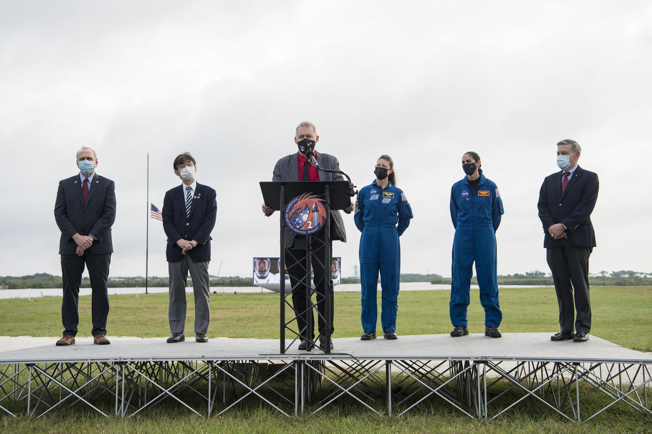 Frank De Winne, manager, International Space Station Program, ESA (European Space Agency) speaks to members of the media during a press conference with, from left, acting NASA Administrator Steve Jurczyk, Hiroshi Sasaki, vice president and director general of the Japan Aerospace Exploration Agency’s (JAXA) Human Spaceflight Technology Directorate, NASA astronauts Tracy Caldwell Dyson, and Jasmin Moghbeli, and Kennedy Space Center Director Bob Cabana, ahead of the Crew-2 launch, Wednesday, April 21, 2021, at NASA’s Kennedy Space Center in Florida. NASA’s SpaceX Crew-2 mission is the second crew rotation mission of the SpaceX Crew Dragon spacecraft and Falcon 9 rocket to the International Space Station as part of the agency’s Commercial Crew Program. NASA astronauts Shane Kimbrough and Megan McArthur, ESA astronaut Thomas Pesquet, and JAXA astronaut Akihiko Hoshide are scheduled to launch at 5:49 a.m. EDT on Friday, April 23, from Launch Complex 39A at the Kennedy Space Center. Photo Credit: (NASA/Aubrey Gemignani)