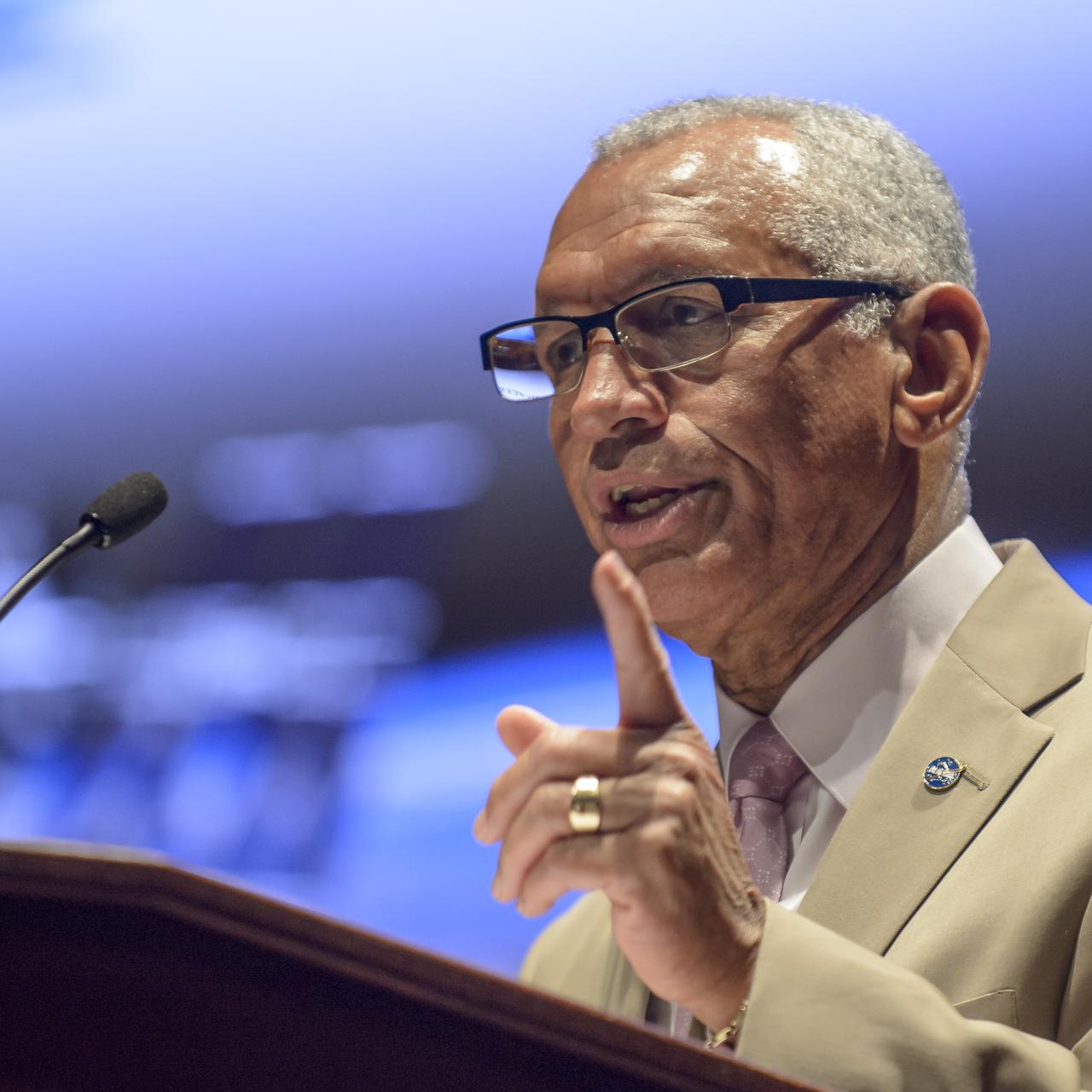 NASA Administrator Charles Bolden introduces former NASA astronaut Scott Kelly during an event  at the United States Capitol Visitor Center, Wednesday, May 25, 2016, in Washington. Photo Credit: (NASA/Bill Ingalls)