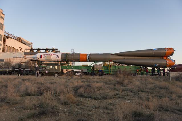 NASA image: Expedition 51 Rollout