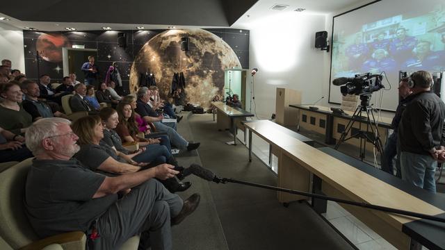 Expedition 51 Hatch Opening