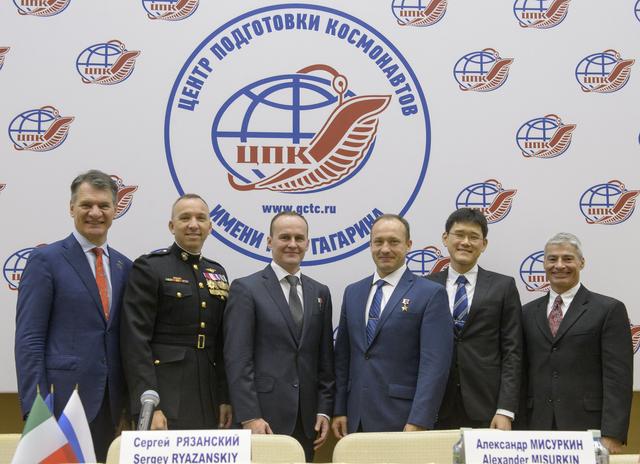 NASA image: Expedition 52 Press Conference