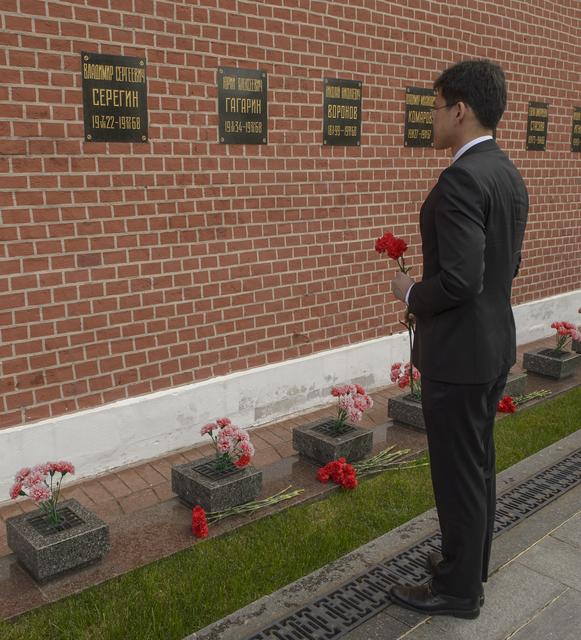 Expedition 52 Red Square Visit