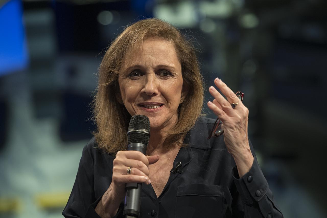 Ann Druyan, writer/producer and golden record visionary, speaks at an event to celebrate the 40th Anniversary of the launch of the Voyager 1 and 2 missions, Tuesday, September 5, 2017 at Smithsonian's National Air and Space Museum in Washington. Voyager 1 was launched September 5, 1977, with a mission to study Jupiter and Saturn, but now the twin Voyager spacecrafts are on a journey into interstellar space to search for the heliopause, a region never reached by any other spacecraft. Photo Credit: (NASA/Aubrey