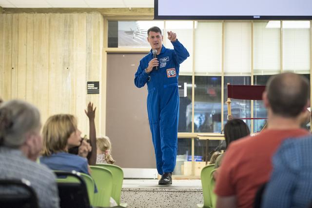 NASA image: Astronaut Shane Kimbrough at Arlington Career Center