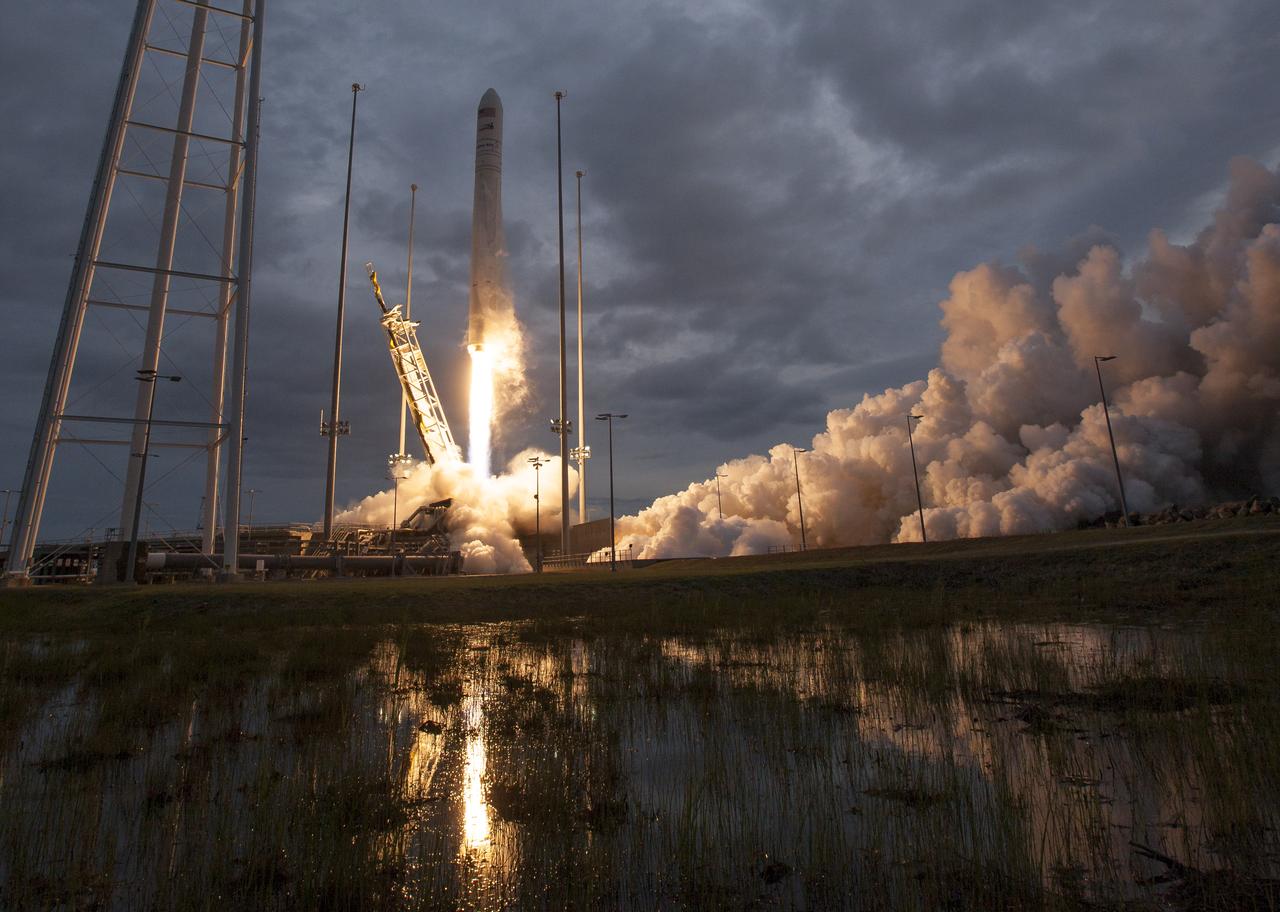 The Orbital ATK Antares rocket, with the Cygnus spacecraft onboard, launches from Pad-0A, Sunday, Nov. 12, 2017 at NASA's Wallops Flight Facility in Virginia. Orbital ATK’s eighth contracted cargo resupply mission with NASA to the International Space Station will deliver approximately 7,400 pounds of science and research, crew supplies and vehicle hardware to the orbital laboratory and its crew. Photo Credit: (NASA/Bill Ingalls)
