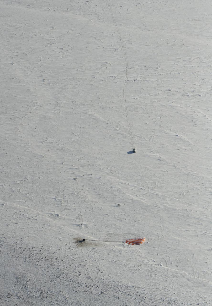 Russian Search and Rescue teams arrive at the Soyuz MS-05 spacecraft shortly after it landed with Expedition 53 Commander Randy Bresnik of NASA and Flight Engineers Paolo Nespoli of ESA (European Space Agency) and Sergey Ryazanskiy of the Russian space agency Roscosmos near the town of Zhezkazgan, Kazakhstan on Thursday, Dec. 14, 2017. Bresnik, Nespoli and Ryazanskiy are returning after 139 days in space where they served as members of the Expedition 52 and 53 crews onboard the International Space Station. Photo Credit: (NASA/Bill Ingalls)