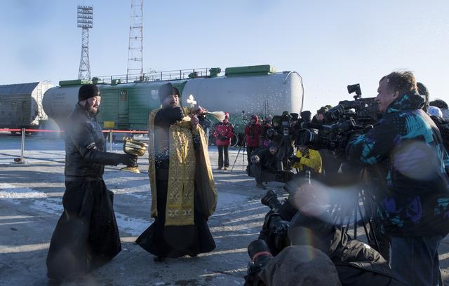 NASA image: Expedition 54 Preflight