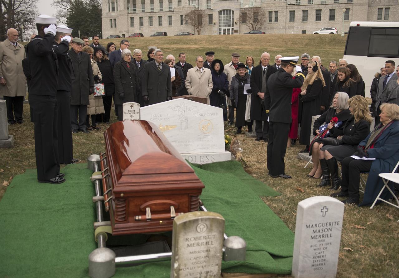Interment service for former NASA astronaut Captain Bruce McCandless II, USN (Ret.), Tuesday, Jan. 16, 2018 at the United States Naval Academy Cemetery in Annapolis, Maryland. Photo Credit: (NASA/Bill Ingalls)