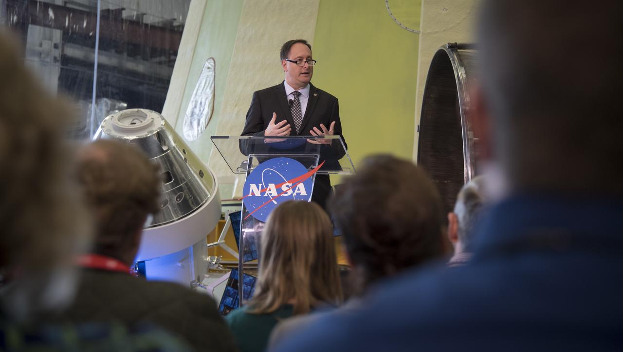 Acting NASA Administrator Robert Lightfoot discusses the fiscal year 2019 budget proposal during a State of NASA address Monday, Feb. 12, 2018 at NASA's Marshall Space Flight Center in Huntsville, Alabama.  Photo Credit: (NASA/Bill Ingalls)