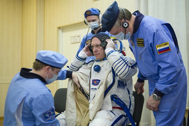 NASA image: Expedition 55 Preflight