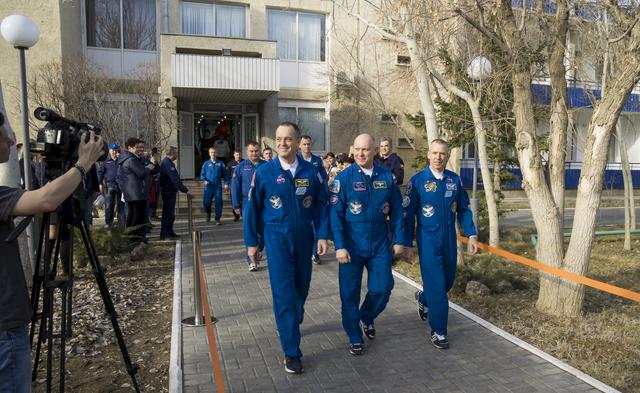 NASA image: Expedition 55 Preflight