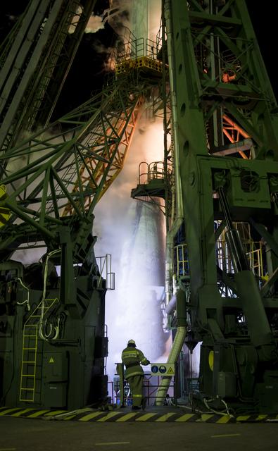 NASA image: Expedition 55 Preflight