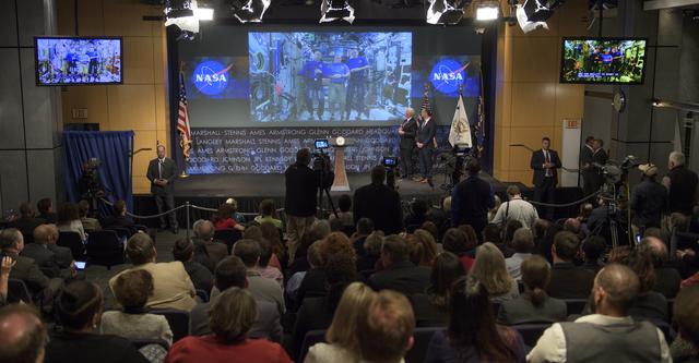 NASA image: Bridenstine Sworn In As NASA Administrator