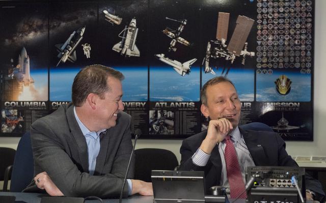 NASA image: NASA Administrator Watches InSight Launch