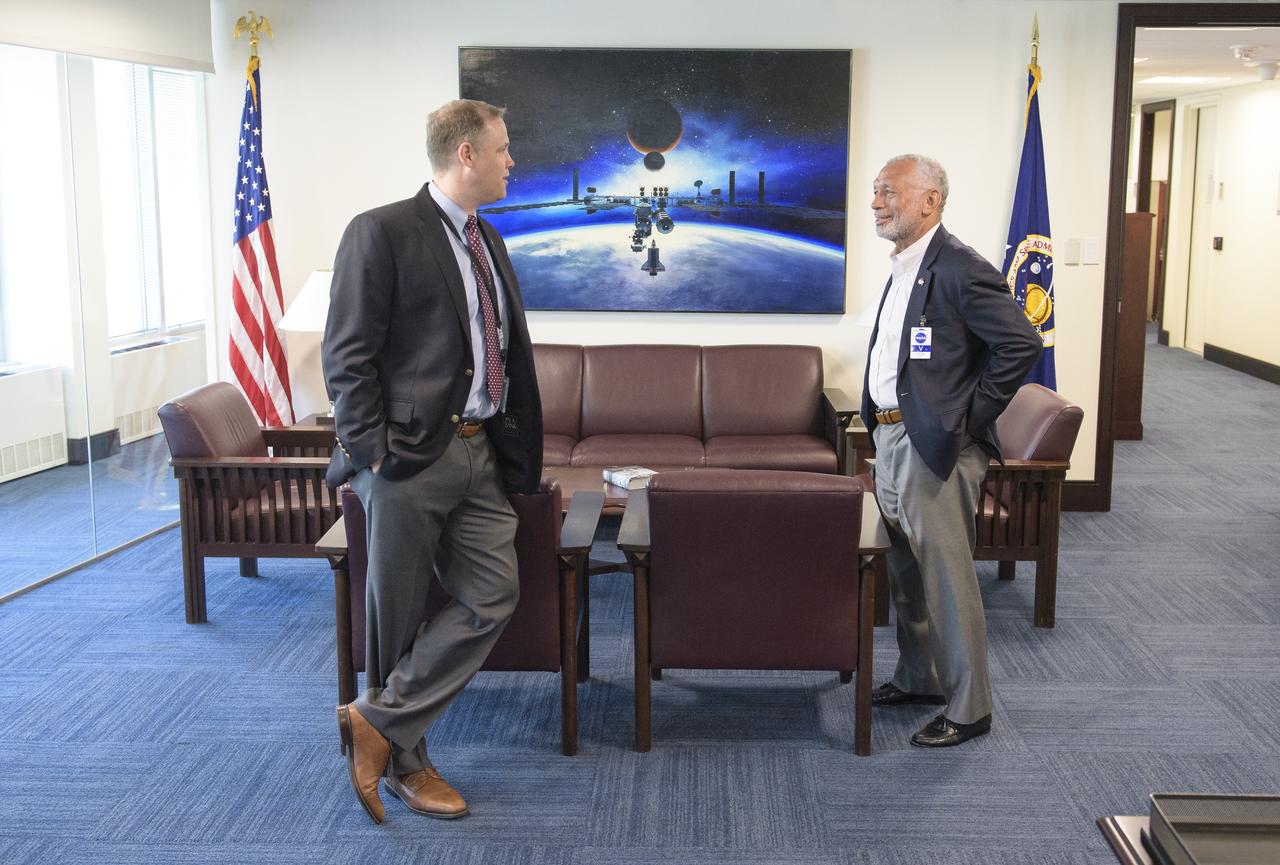 Former NASA Administrator Charles Bolden visits with NASA Administrator Jim Bridenstine, Monday, May 21, 2018 at NASA Headquarters in Washington. Photo Credit: (NASA/Joel Kowsky)