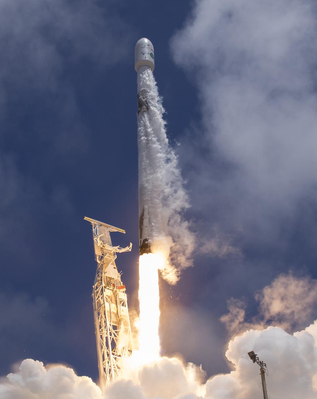 The NASA/German Research Centre for Geosciences GRACE Follow-On spacecraft launch onboard a SpaceX Falcon 9 rocket, Tuesday, May 22, 2018, from Space Launch Complex 4E at Vandenberg Air Force Base in California. The mission will measure changes in how mass is redistributed within and among Earth's atmosphere, oceans, land and ice sheets, as well as within Earth itself. GRACE-FO is sharing its ride to orbit with five Iridium NEXT communications satellites as part of a commercial rideshare agreement. Photo Credit: (NASA/Bill Ingalls)