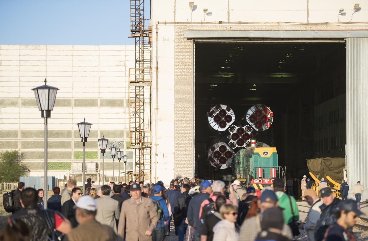 The Soyuz rocket is seen inside Building 112 prior to being rolled out by train to the launch pad, Monday, June 4, 2018 at the Baikonur Cosmodrome in Kazakhstan. Expedition 56 Soyuz Commander Sergey Prokopyev of Roscosmos, flight engineer Serena Auñón-Chancellor of NASA, and flight engineer Alexander Gerst of ESA (European Space Agency) are scheduled to launch aboard their Soyuz MS-09 spacecraft at 7:12 a.m. Eastern time (5:12 p.m. Baikonur time), on Wednesday, June 6.  Photo Credit: (NASA/Joel Kowsky)