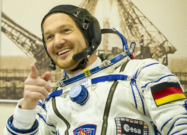 NASA image: Expedition 56 Preflight