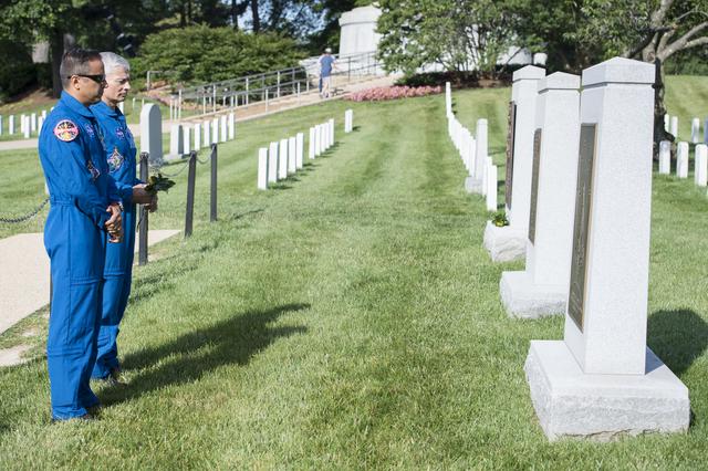 NASA image: Astronauts Vande Hei and Acaba at the Arlington National Cemeter