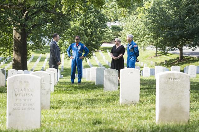 NASA image: Astronauts Vande Hei and Acaba at the Arlington National Cemeter
