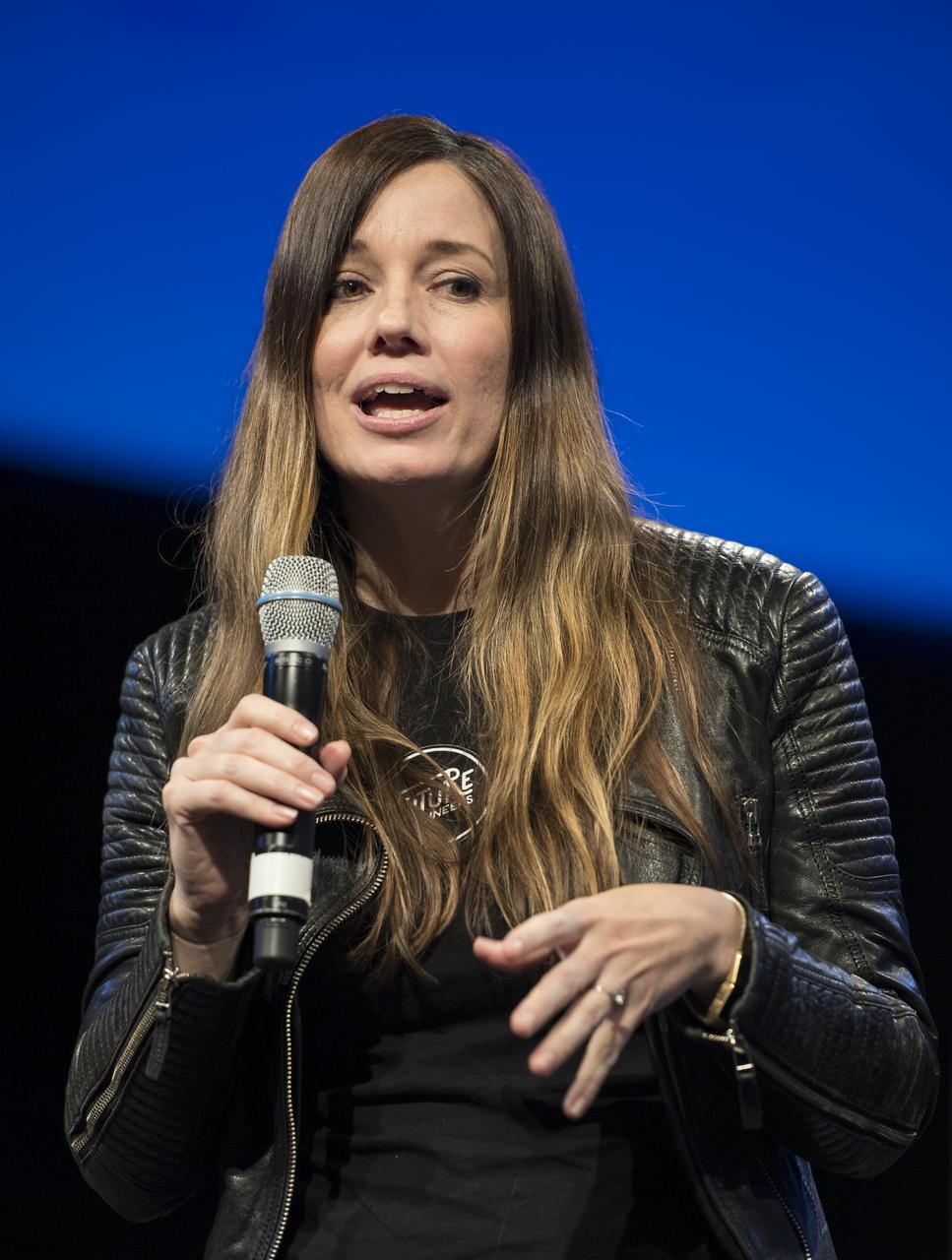 Deanne Bell, engineer, television host, and the founder & CEO of Future Engineers speaks to students during a STEM in 30 event where they announced the winners of the "Two for the Crew" competition, Wednesday, June 27, 2018 at Smithsonian's National Air and Space Museum in Washington. Photo Credit: (NASA/Aubrey Gemignani)