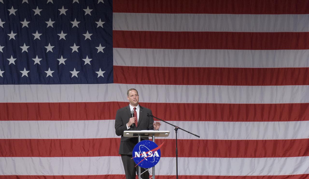 NASA Administrator Jim Bridenstine gives remarks during a NASA event announcing the astronauts assigned to crew the first flight tests and missions of the Boeing CST-100 Starliner and SpaceX Crew Dragon, Friday, Aug. 3, 2018 at NASA’s Johnson Space Center in Houston, Texas. Photo Credit: (NASA/Bill Ingalls)