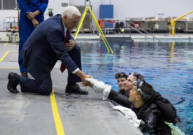 NASA image: VP Pence visits Johnson Space Center